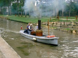 La Vigie sur le canal de l'Ourcq en juin 2012