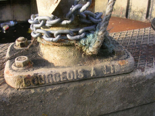 Sur une flûte construite par les établissements Bourgeois - Photo AFLO