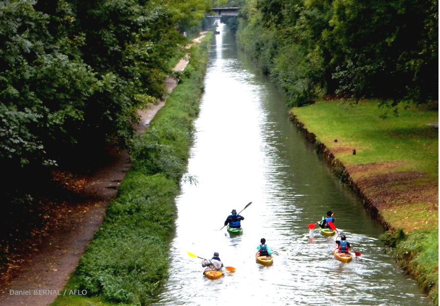 Initiation au canoë, vers Villeparisis en 2019. Photo Daniel BERNAL / AFLO